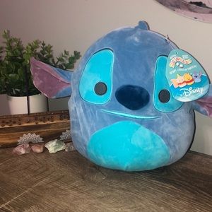 LIMITED EDITION DISNEY STITCH SQUISHMALLOW